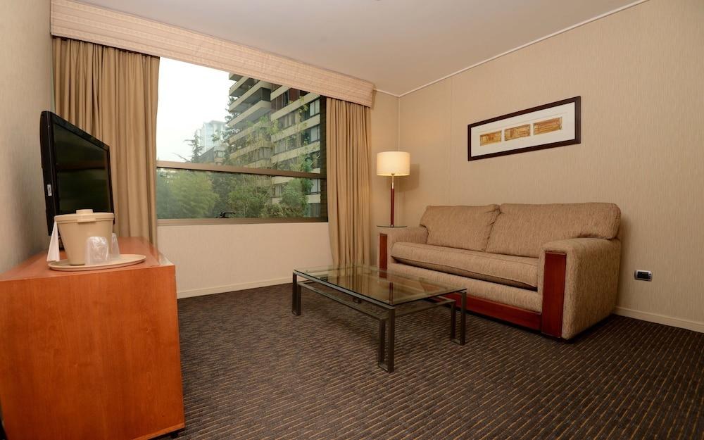 Holiday Inn Express Santiago Las Condes by IHG photo 3