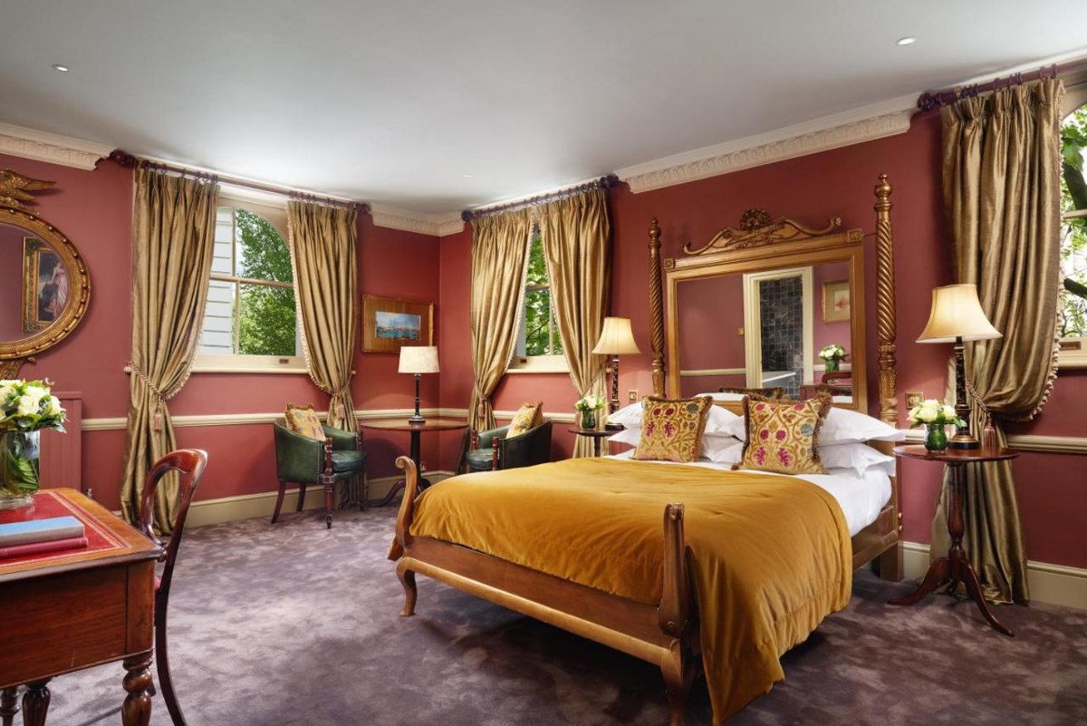 THE GORE HOTEL photo 4