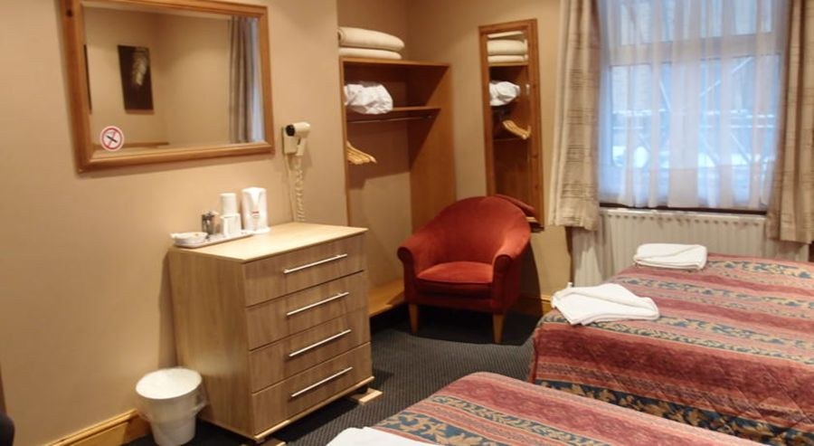 HOTEL 65 photo 2