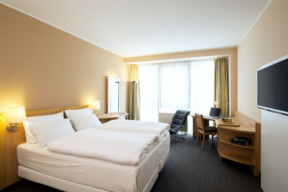 NH DUSSELDORF CITY photo 1