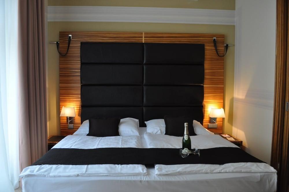 ART HOTEL WILLIAM photo 2
