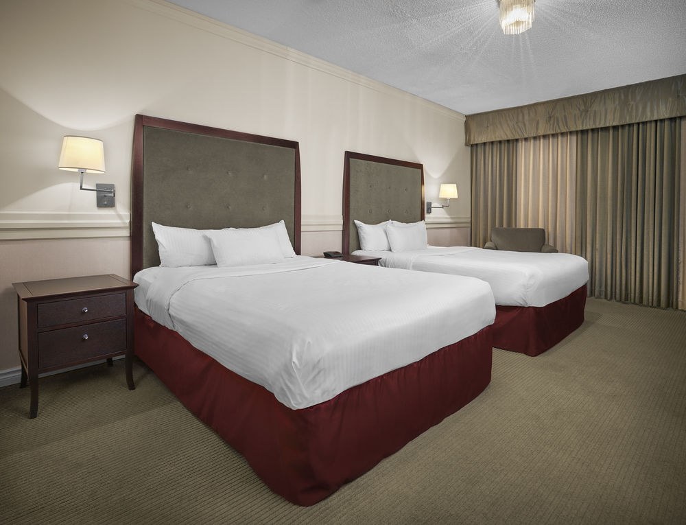 DELTA HOTELS EDMONTON CENTRE SUITES