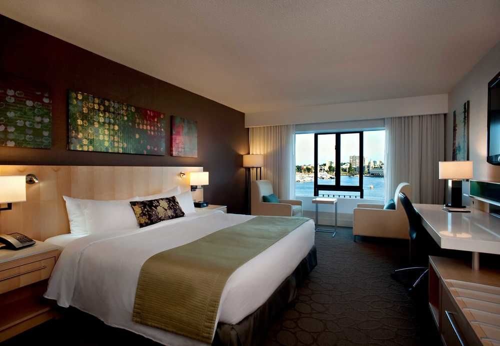 DELTA HOTELS BY MARRIOTT VICTORIA OCEAN POINTE RESORT photo 2