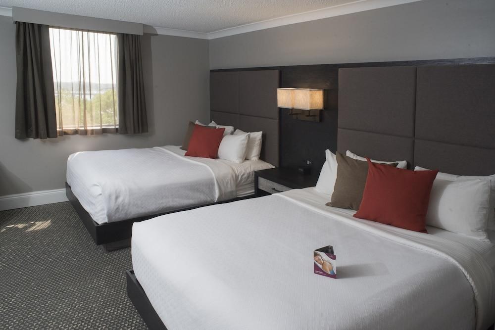 CROWNE PLAZA FREDERICTON LORD BEAVERBROOK photo 2