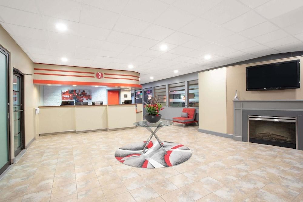 RAMADA KINGSTON HOTEL & CONFERENCE CENTRE photo 2
