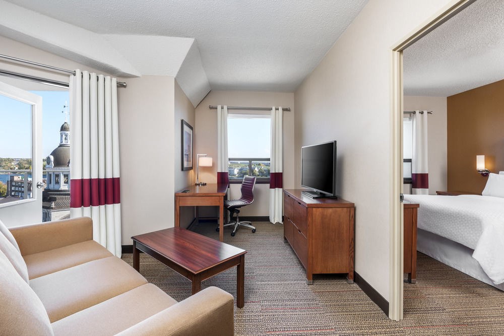 FOUR POINTS BY SHERATON KINGSTON photo 4