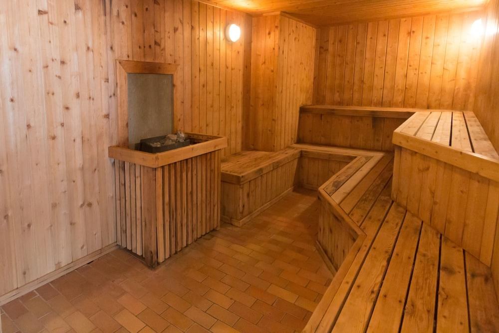 MARMOT LODGE photo 3