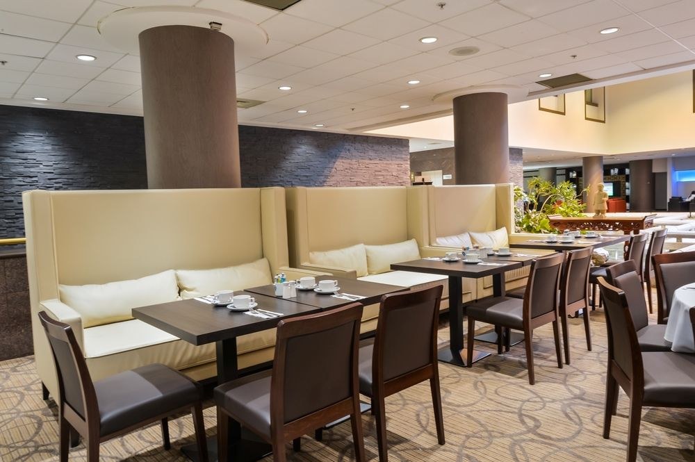 HOLIDAY INN MONTREAL CENTRE VILLE photo 1