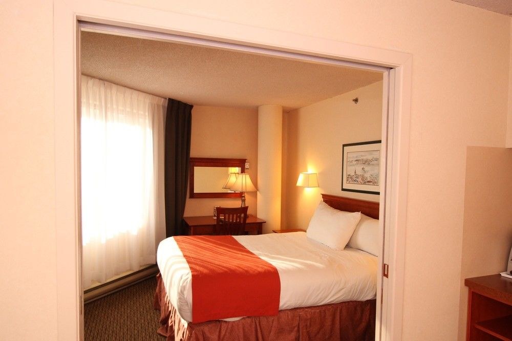 HOTEL CHROME MONTREAL CENTRE VILLE