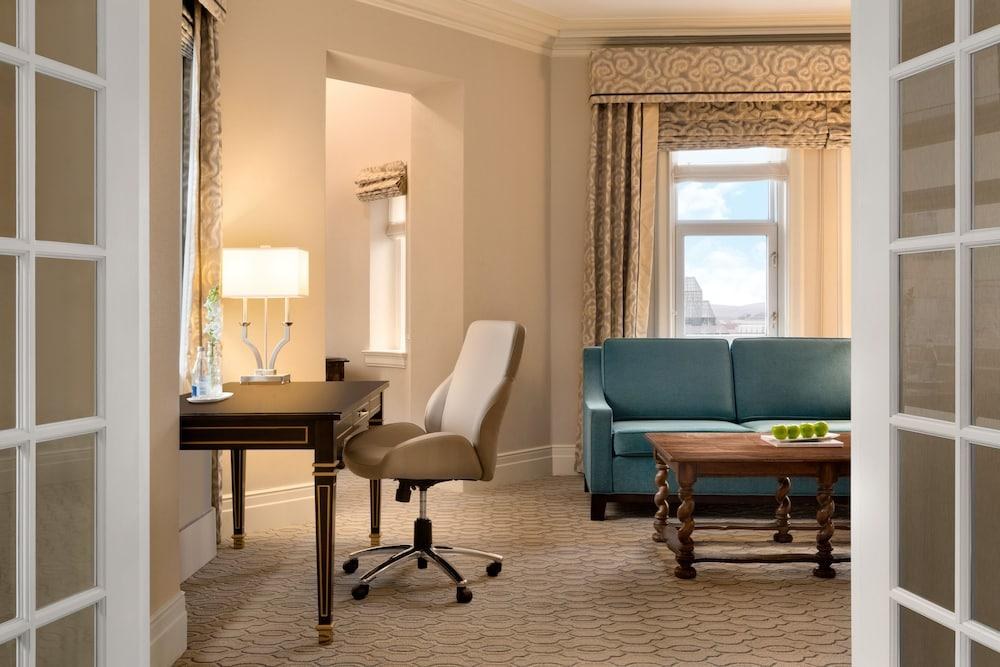 FAIRMONT CHATEAU LAURIER photo 2