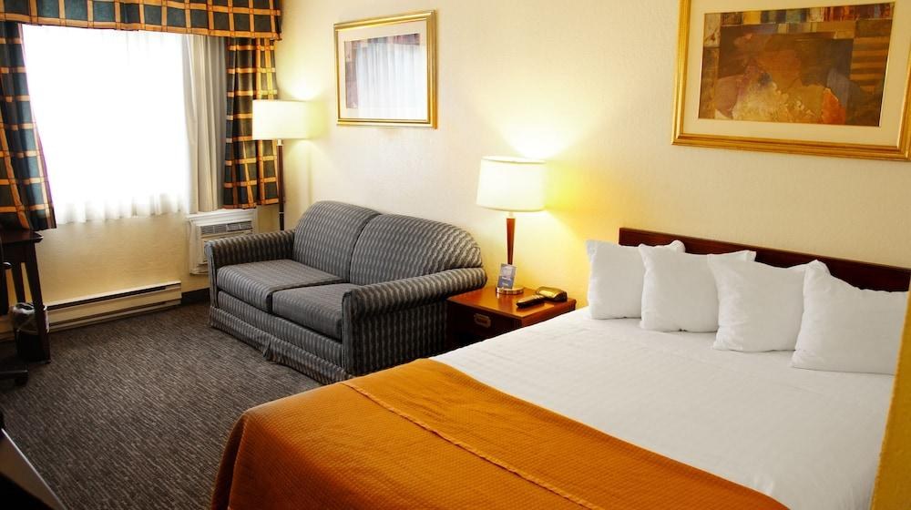 TRAVELODGE OTTAWA EAST photo 3