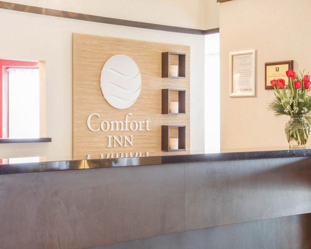 COMFORT INN PARRY SOUND photo 2