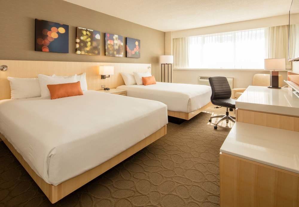 DELTA HOTELS BEAUSEJOUR photo 1