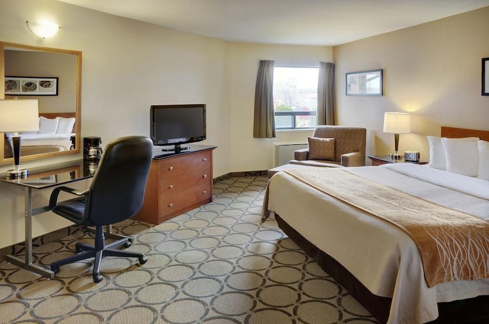 COMFORT INN THUNDER BAY photo 4