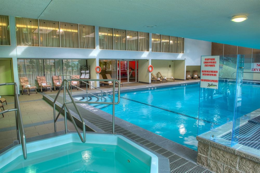 RADISSON HOTEL SUDBURY