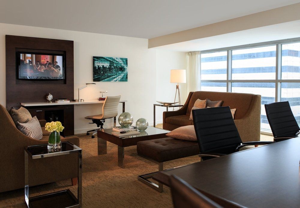 TORONTO MARRIOTT CITY CENTRE (FORMERLY RENAISSANCE) photo 1