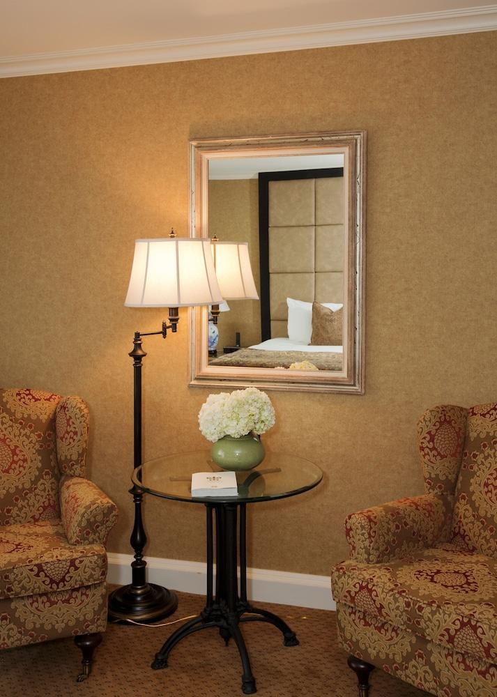 WEDGEWOOD HOTEL & SPA photo 3