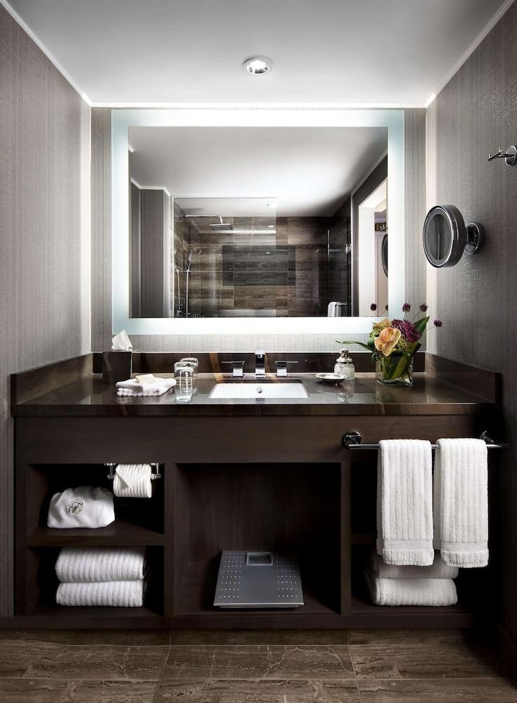 FAIRMONT WATERFRONT photo 4
