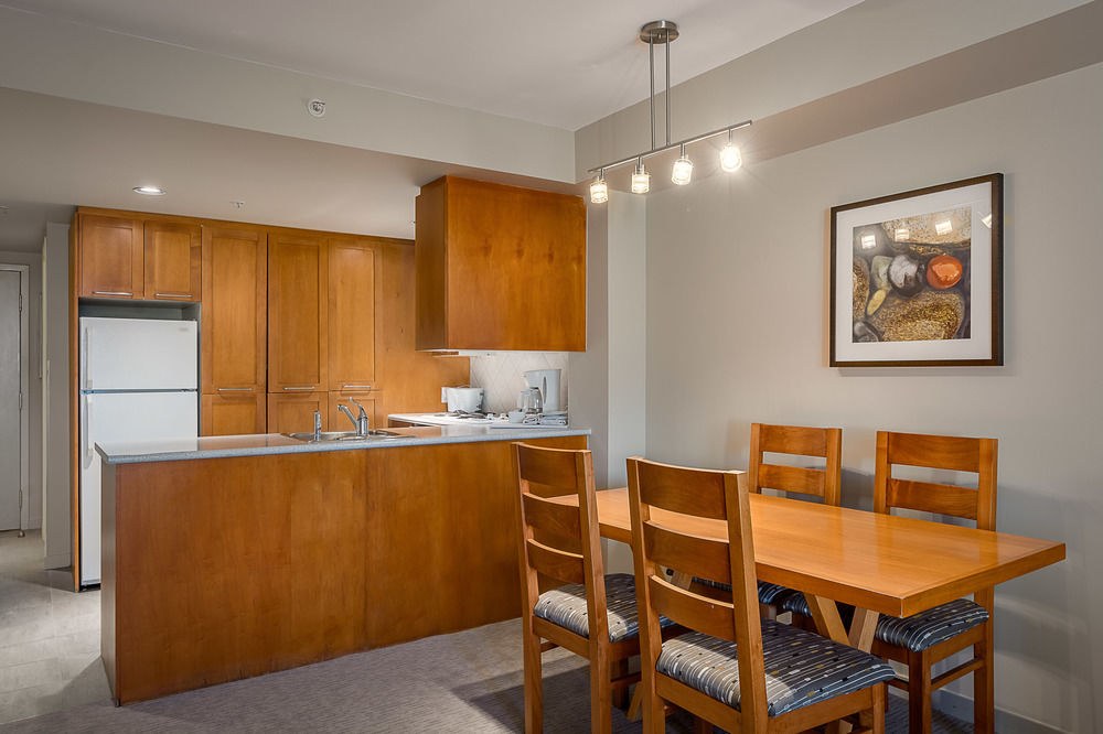 WHISTLER PEAK LODGE