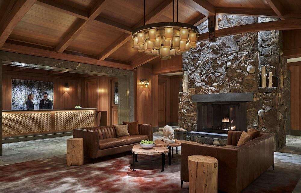 FOUR SEASONS RESORT AND RESIDENCES WHISTLER photo 4