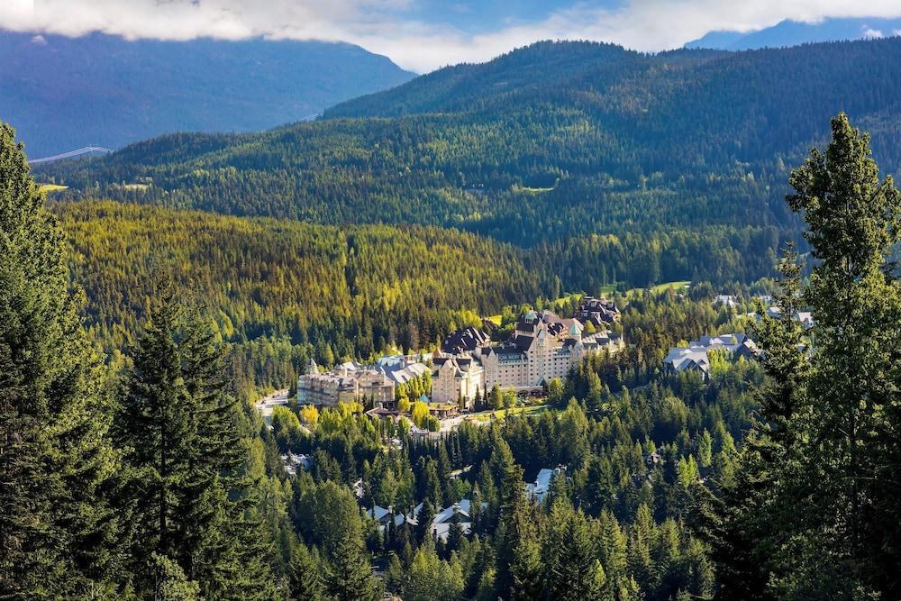 FAIRMONT CHATEAU WHISTLER photo 4
