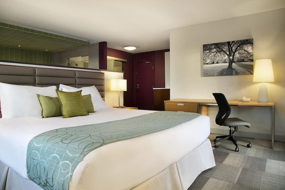 COAST PRINCE GEORGE HOTEL BY APA photo 2