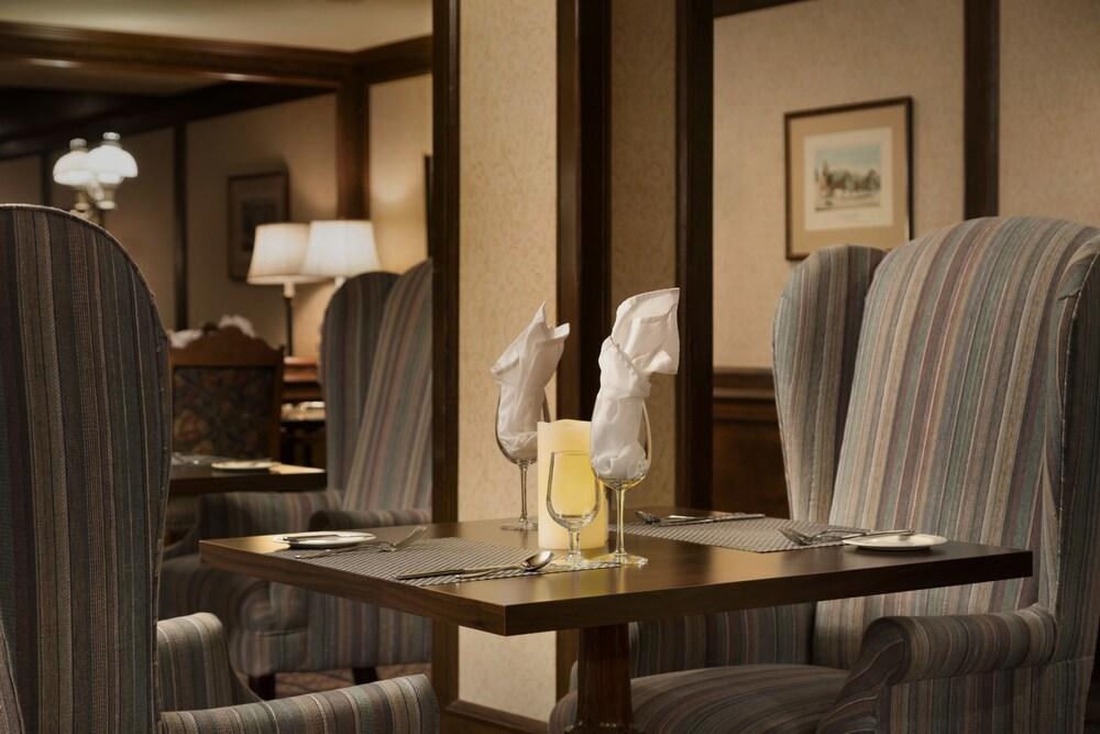 COAST PRINCE GEORGE HOTEL BY APA photo 4