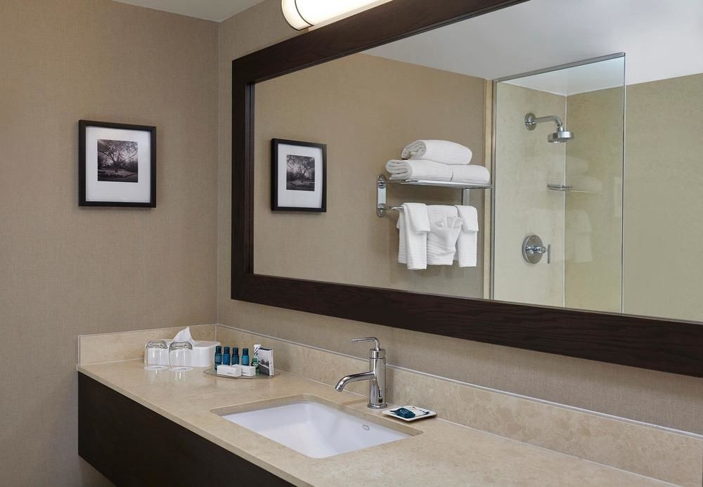 DELTA HOTELS BY MARRIOTT CALGARY DOWNTOWN photo 4