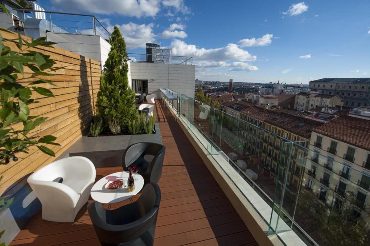 Radisson Red Madrid photo 2