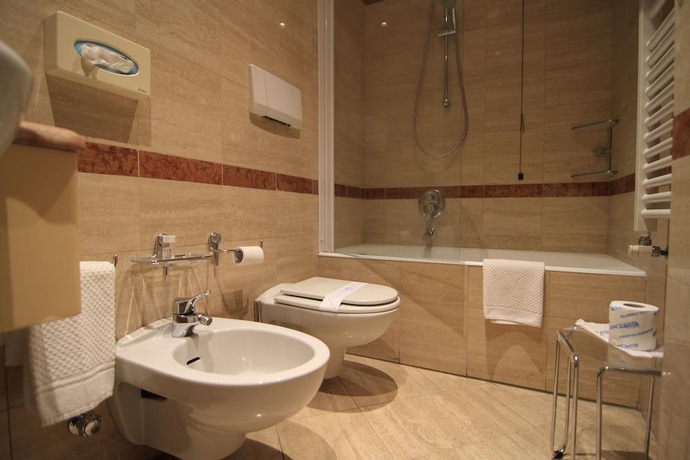 Hotel Metro photo 4
