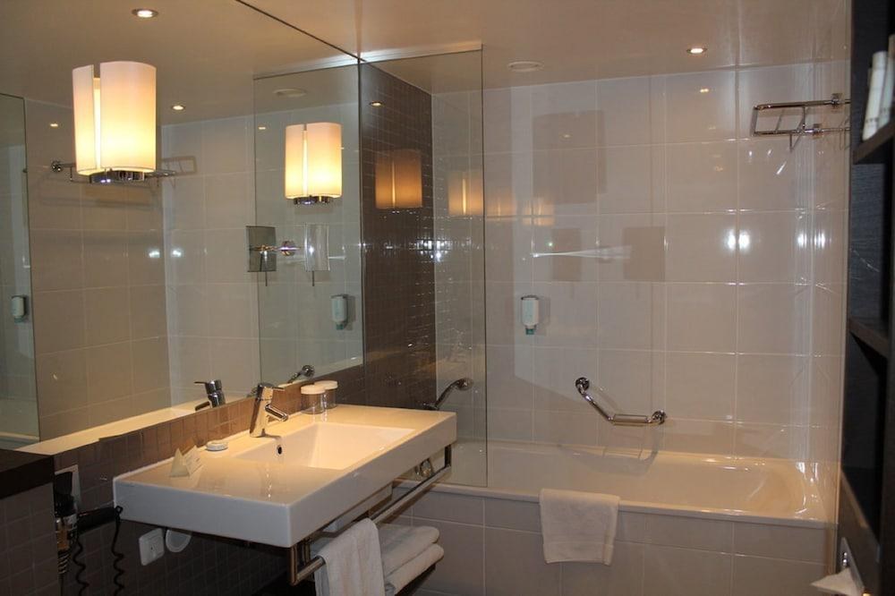MOVENPICK HOTEL AMSTERDAM CITY CENTRE photo 3