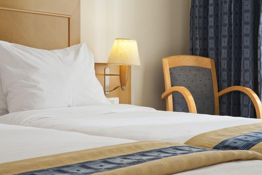 Plaka Hotel photo 3