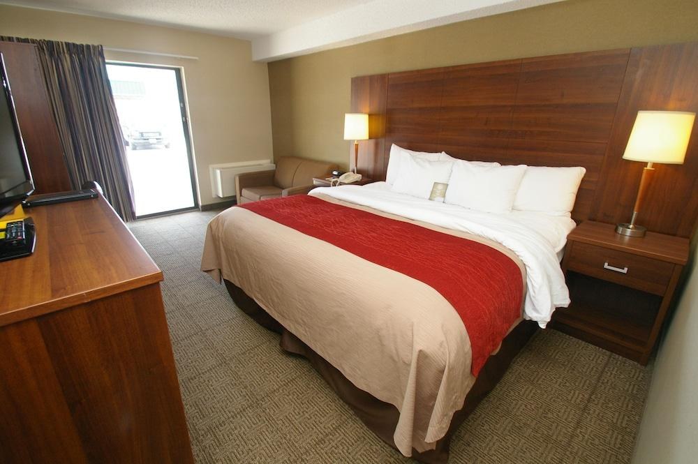 COMFORT INN HUNTSVILLE photo 2