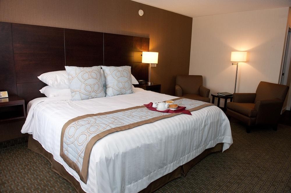 RODD ROYALTY INN