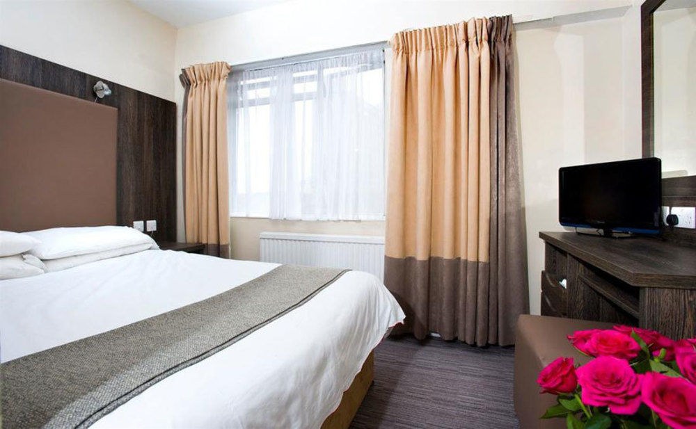 LILY HOTEL photo 1