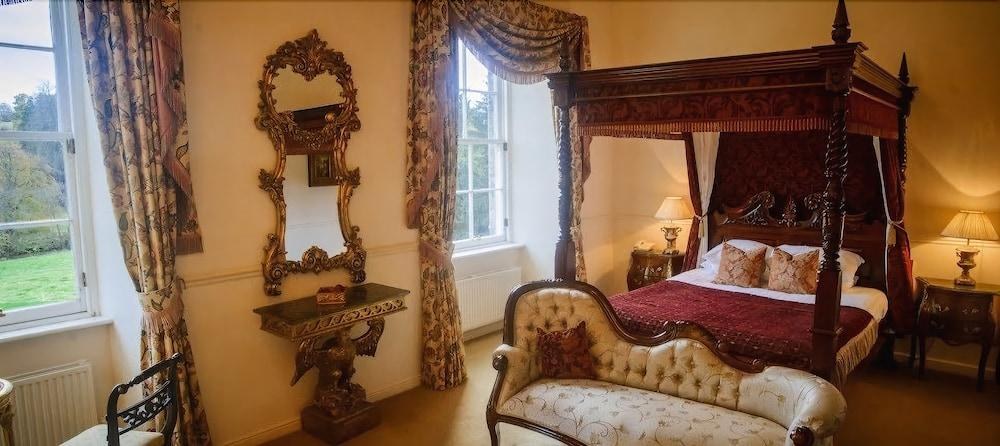 MELVILLE CASTLE photo 3