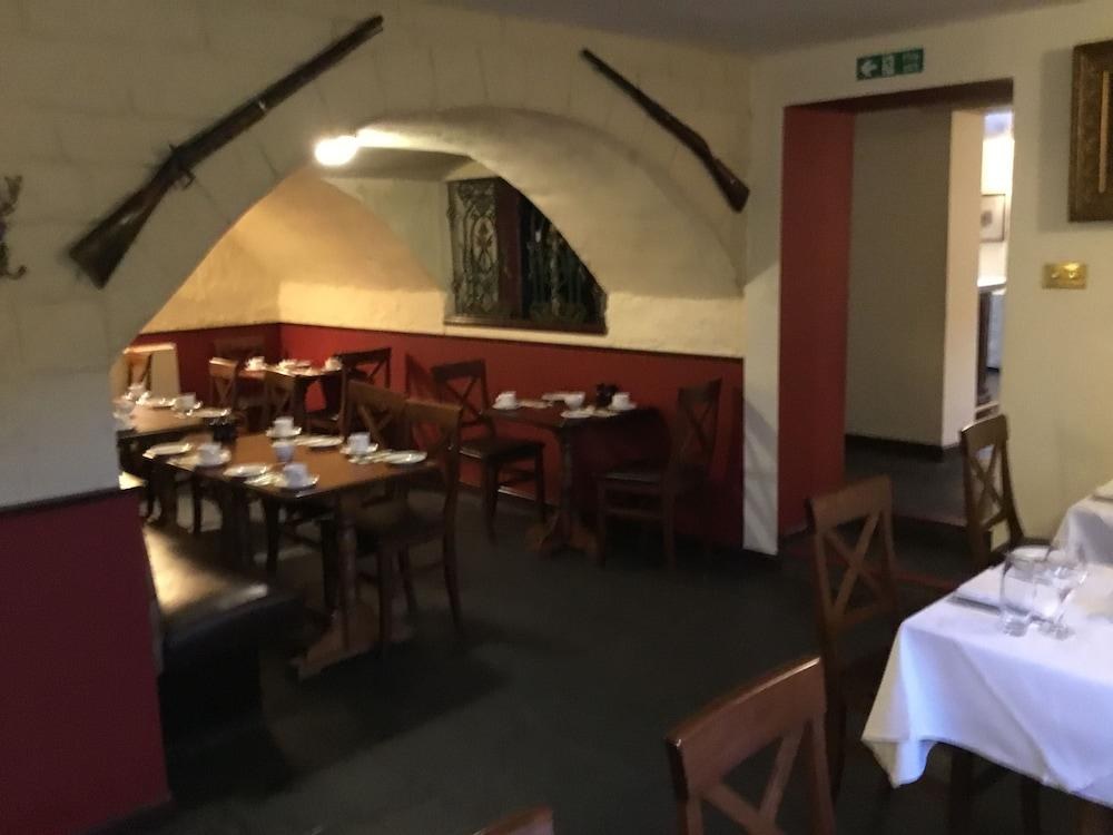 MELVILLE CASTLE photo 4