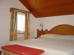 HOTEL CHALET SWISS photo 3