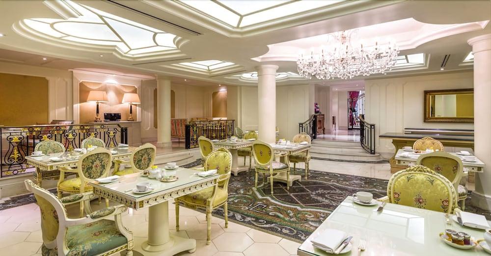 BENTLEY HOTEL photo 3
