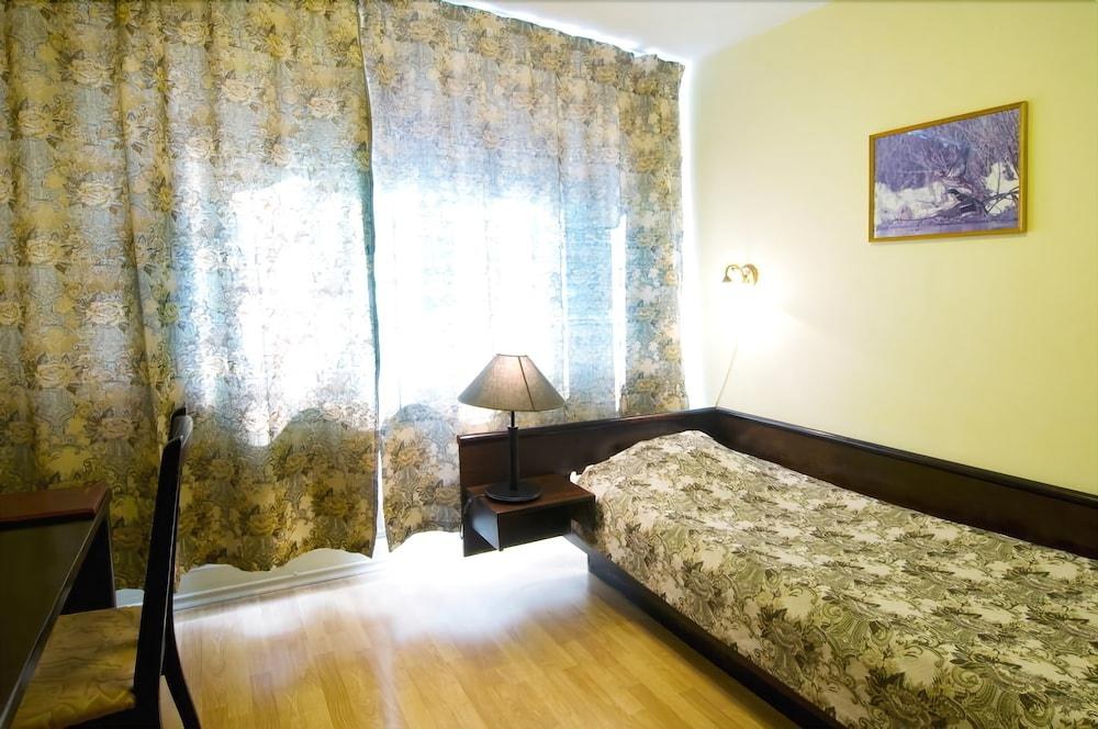 DZINGEL HOTEL photo 2