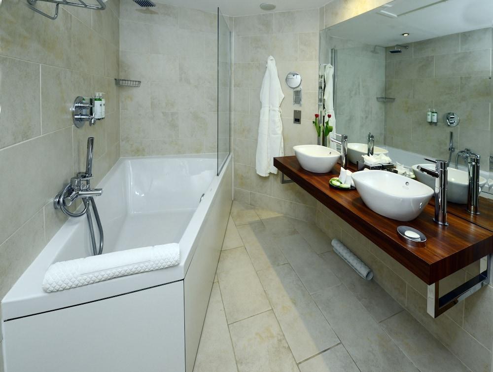 ROCPOOL RESERVE HOTEL photo 3