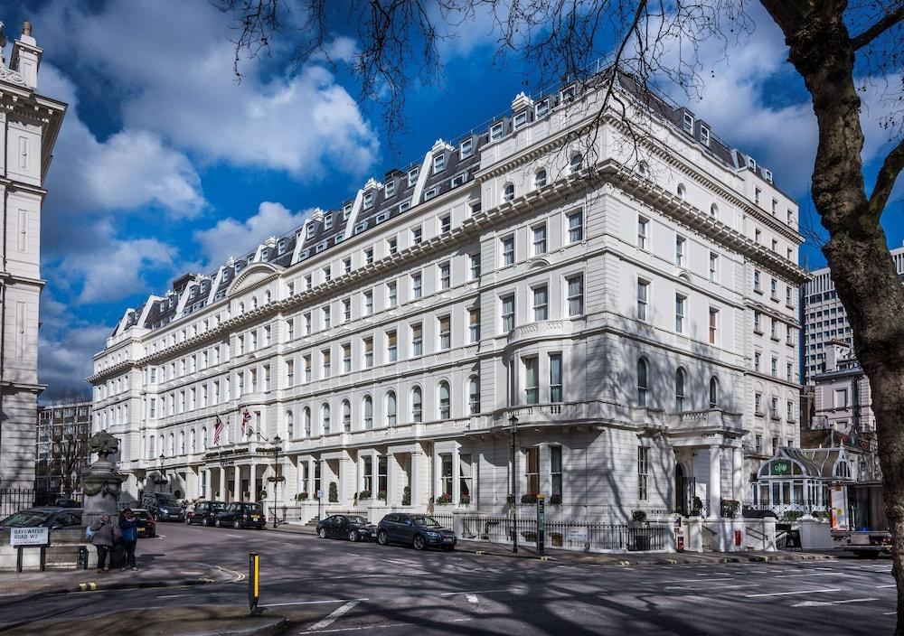 CORUS HOTEL HYDE PARK photo 2