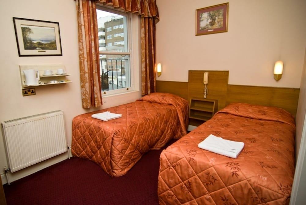 ALEXANDRA HOTEL photo 3