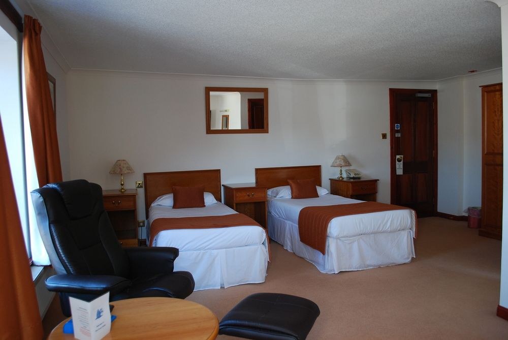 PRIORY HOTEL photo 1