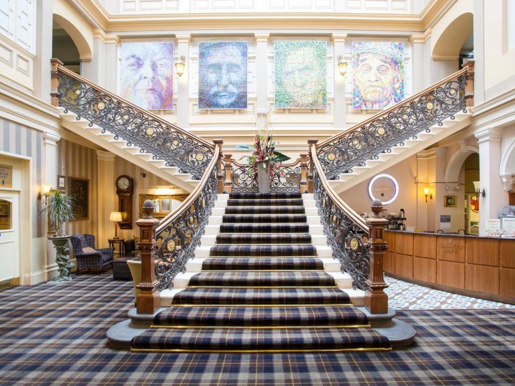 ROYAL HIGHLAND HOTEL