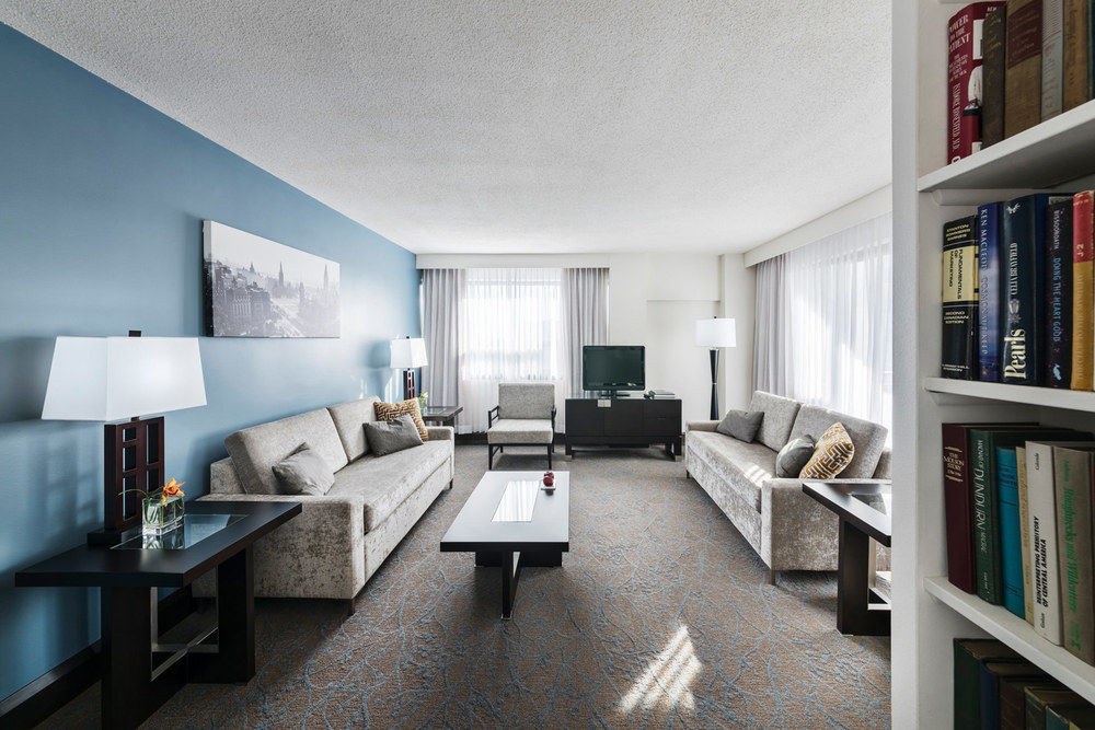 EMBASSY HOTEL & SUITES OTTAWA