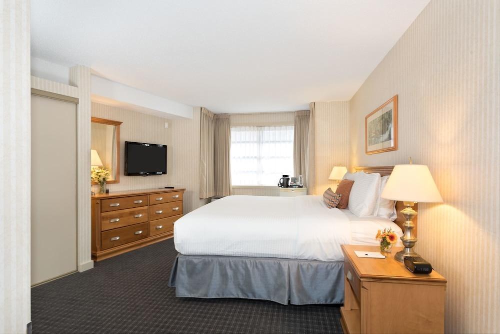 LISTEL WHISTLER HOTEL photo 4