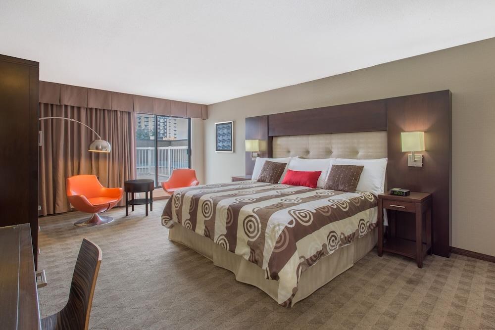 RAMADA KELOWNA HOTEL photo 2