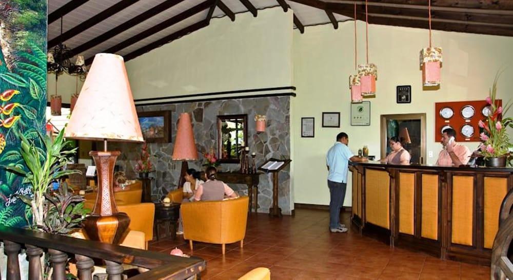 ARENAL SPRINGS photo 3