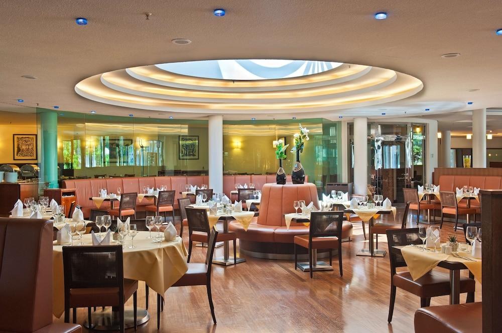 RADISSON BLU PARK HOTEL & CONFERENCE CENTRE photo 4